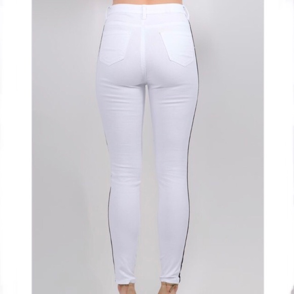 American Bazi | LaDonya White Distressed Jeans - Picture 3 of 4